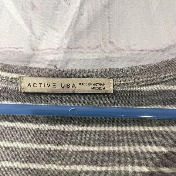 Active USA Tie Front Top - Picture 3 of 6